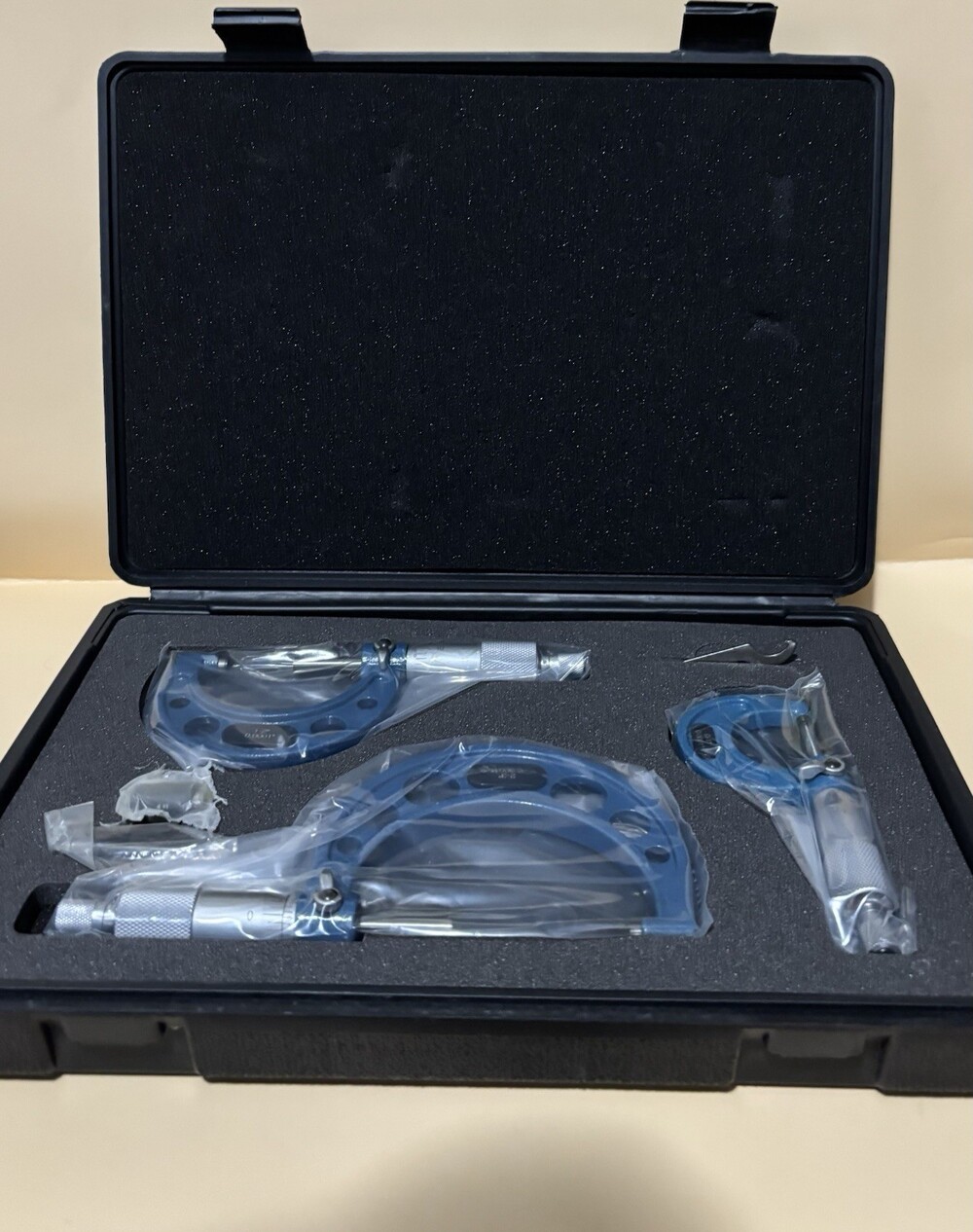 Pittsburgh 3pc Outside Micrometer Set 0-3 in Mechanical 0.0001 in w/ Case